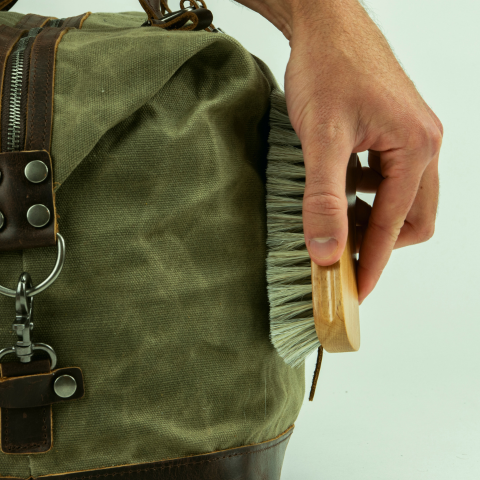 Brosse entretien toile canva